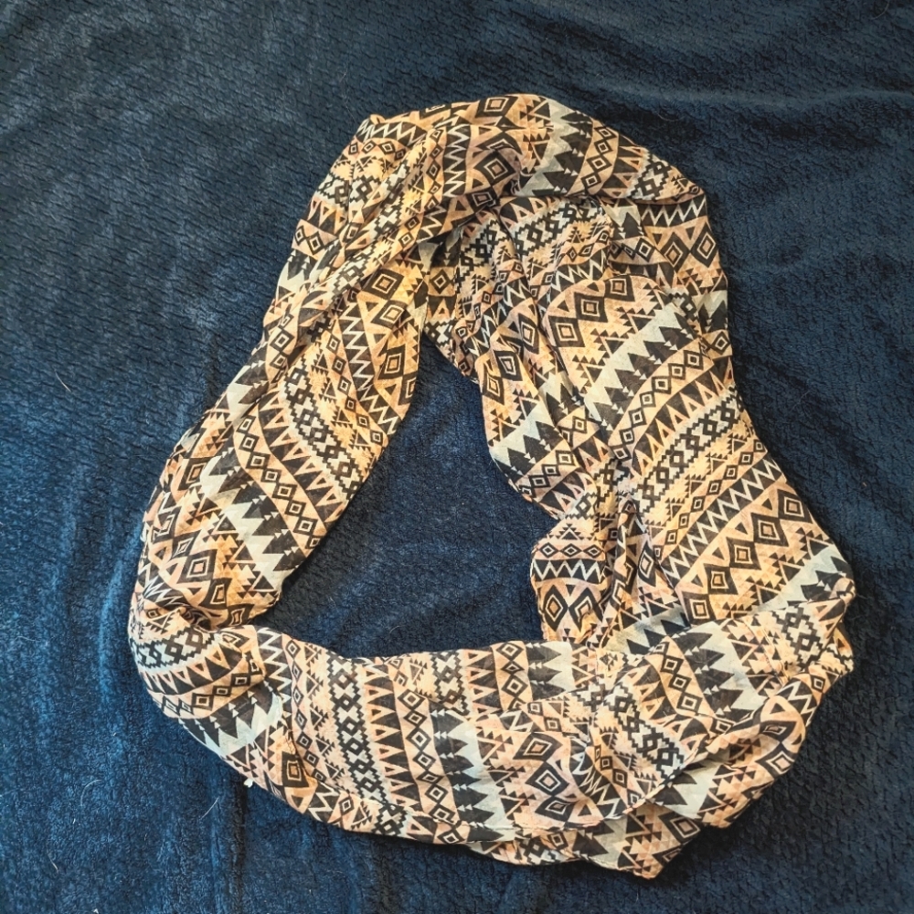 Infinity scarf